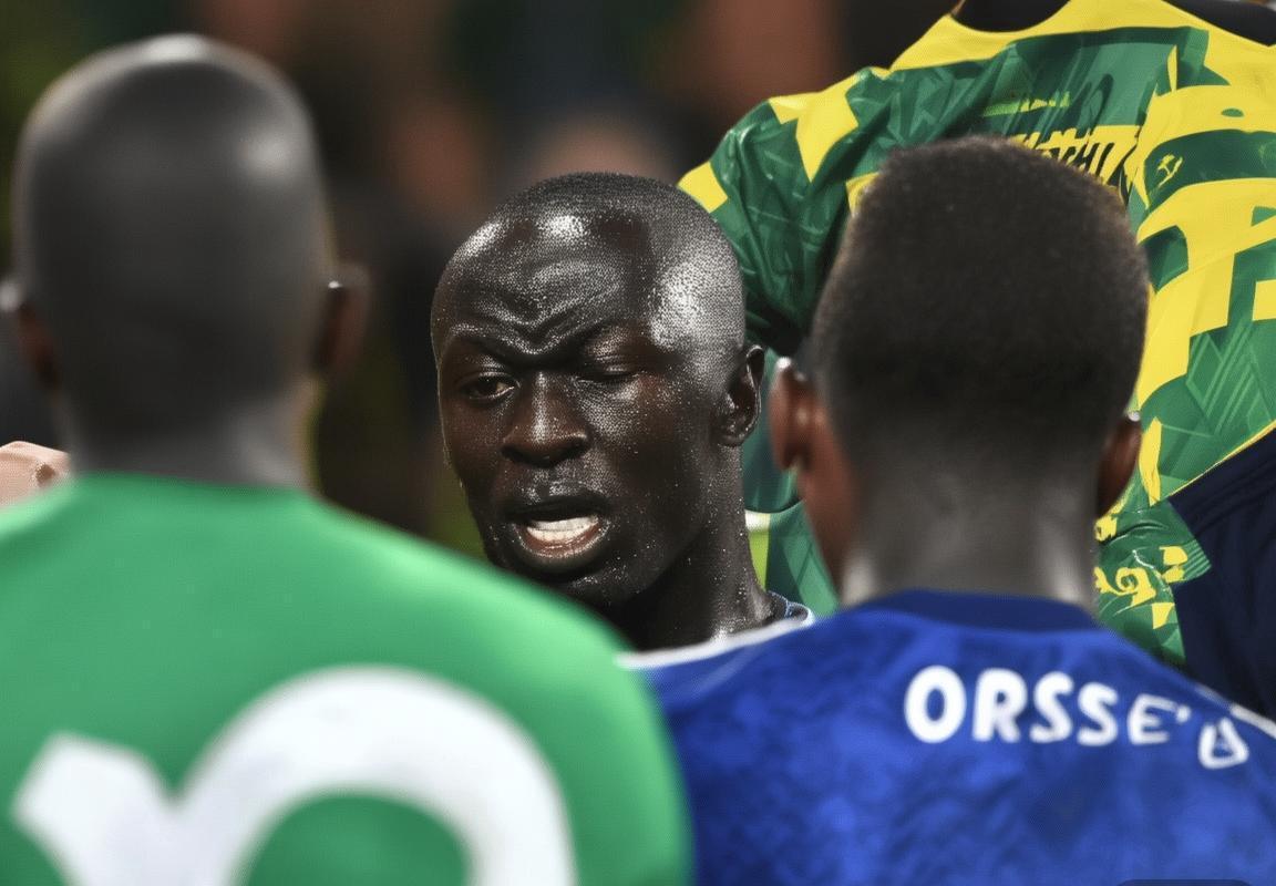 柏斯光荣VS切尔西：巅峰对决，荣誉与激情交织